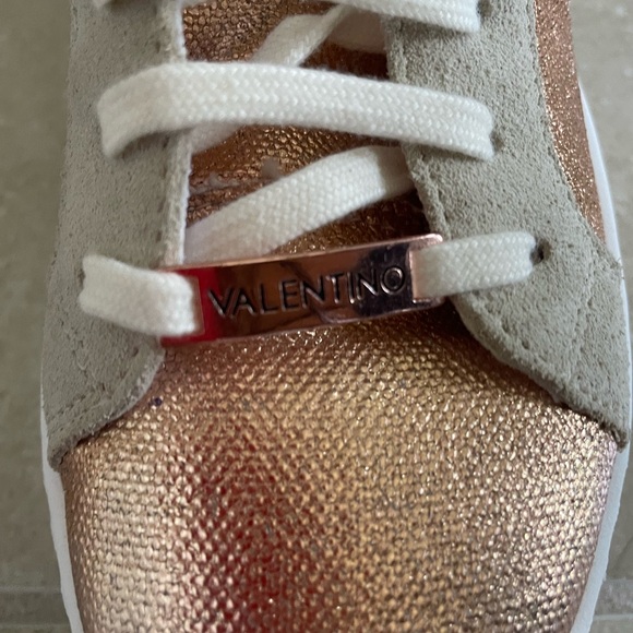 Valentino NWT Metalic Rose Gold Sneakers Size 7 - Picture 8 of 15
